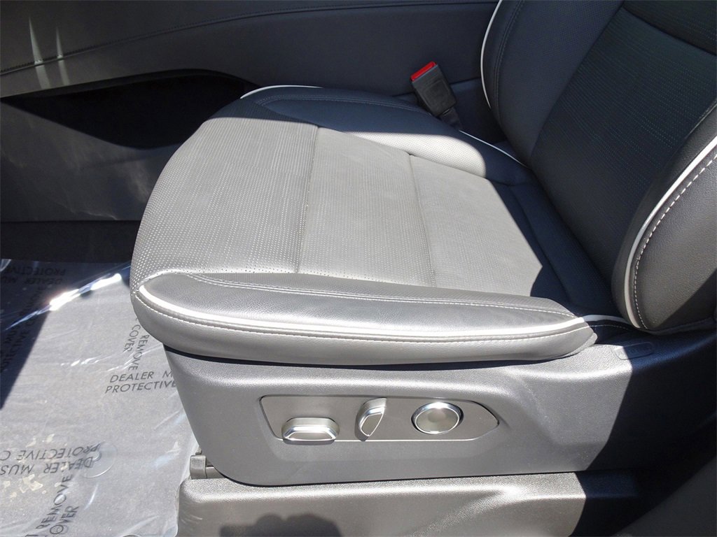 Certified 2024 Cadillac Escalade Sport w/ Touring Package image 10