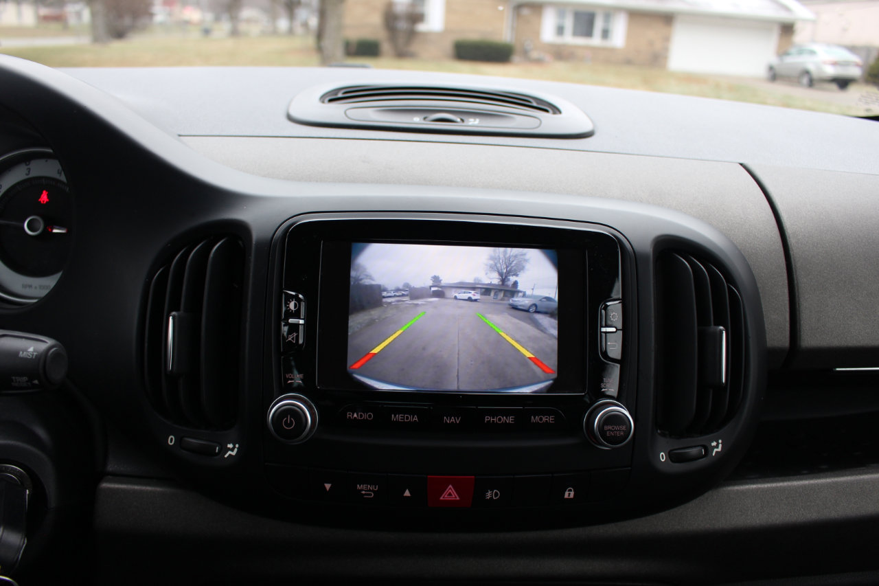 Used 2014 FIAT 500L Trekking w/ Popular Equipment Group image 25