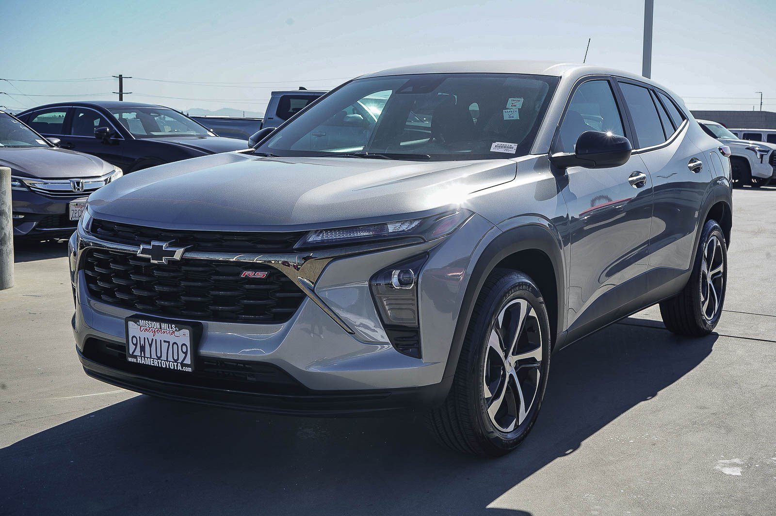 Used 2026 Chevrolet Trax RS FWD image 3
