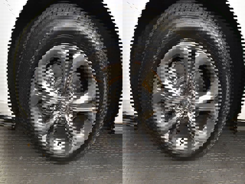 Used 2024 Honda Accord EX image 13