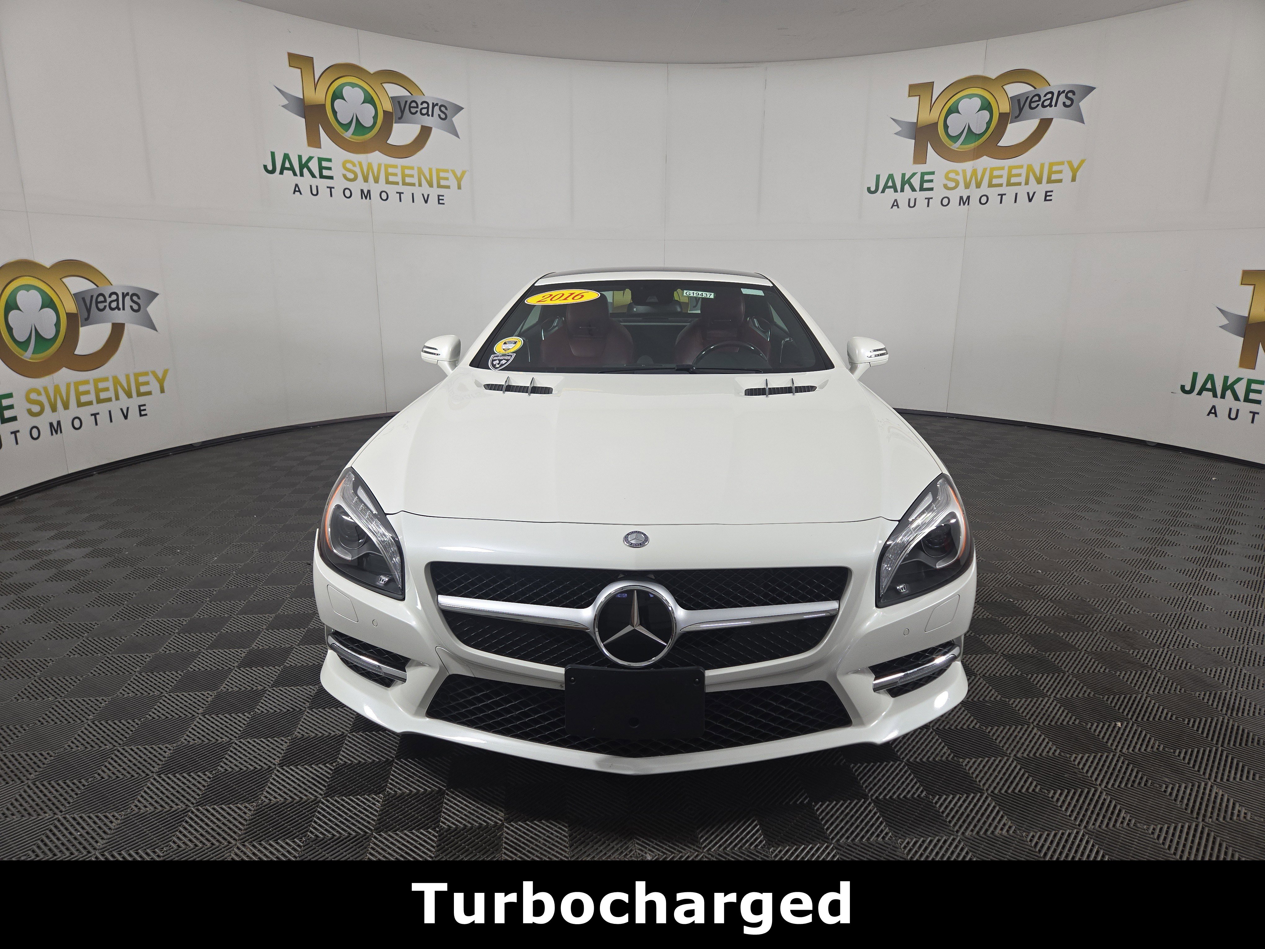 Used 2016 Mercedes-Benz SL 550 image 2