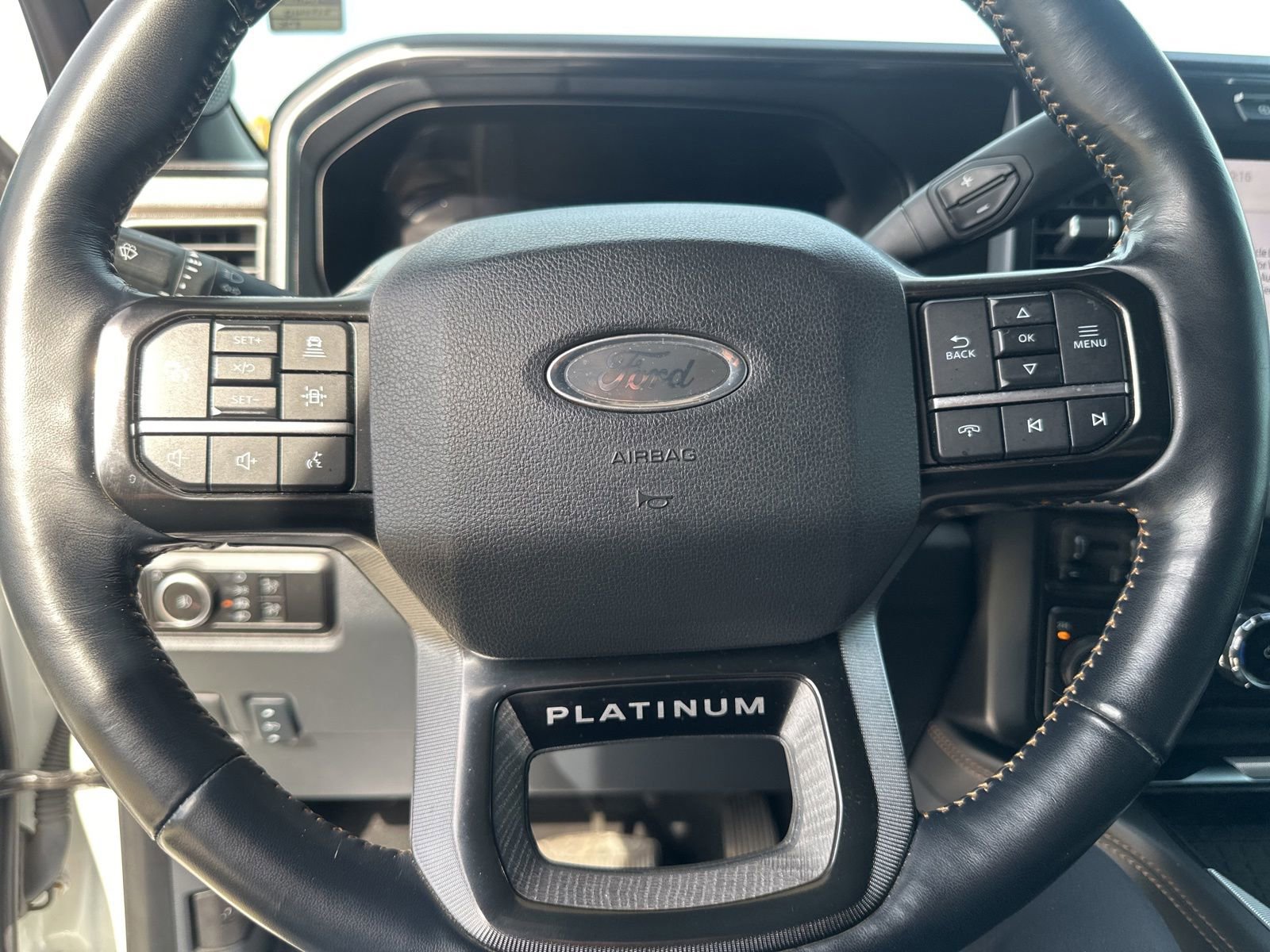 Used 2024 Ford F250 Platinum w/ Tremor Off-Road Package AWD/4WD image 19