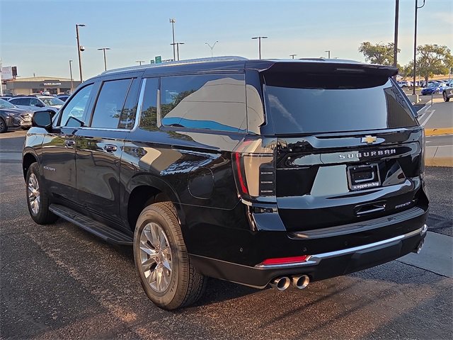 New 2026 Chevrolet Suburban Premier image 2