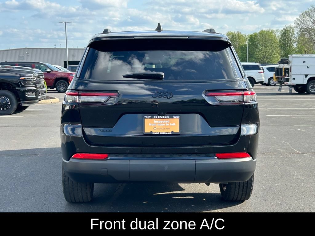 Used 2023 Jeep Grand Cherokee L Laredo AWD/4WD image 7