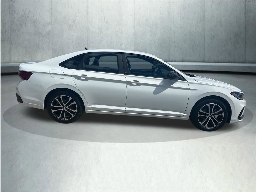 Used 2025 Volkswagen Jetta Sport FWD image 8