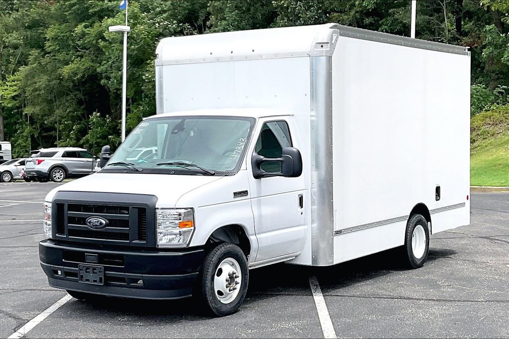 New 2024 Ford E-450 and Econoline 450 Super Duty w/ Driver's Safety Package image 2