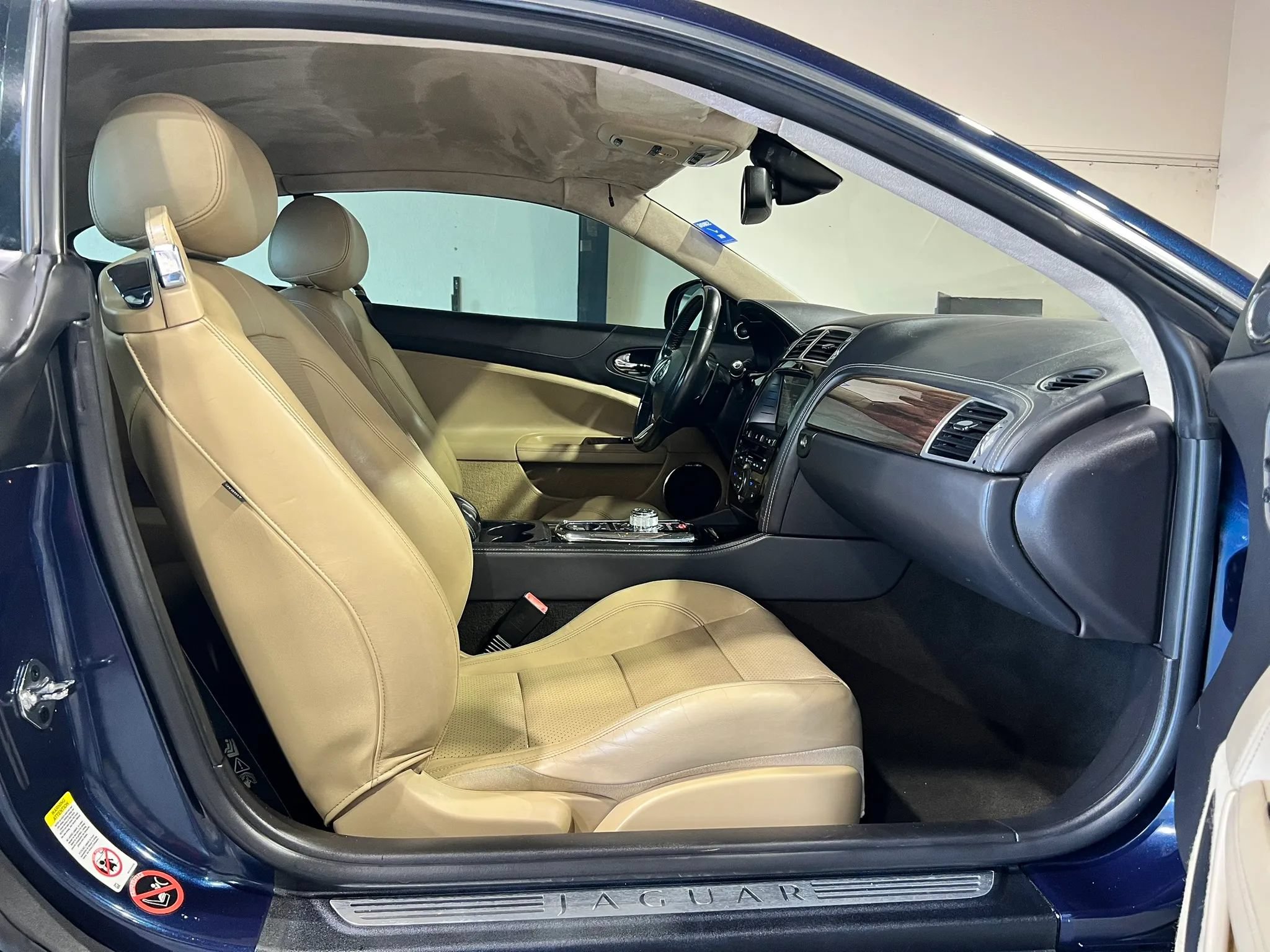 Used 2013 Jaguar XK Coupe RWD image 14