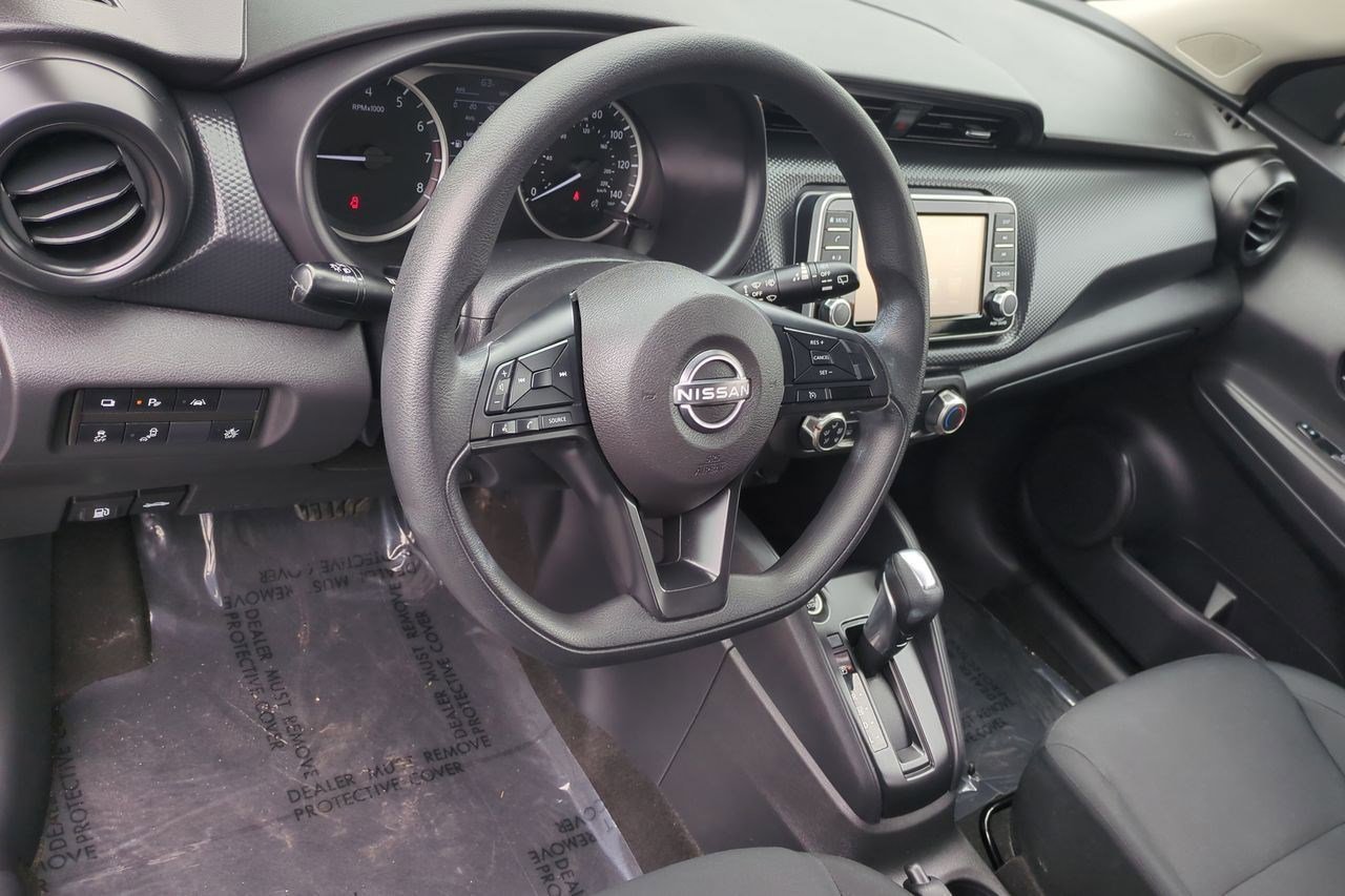 Certified 2023 Nissan Kicks S FWD image 10