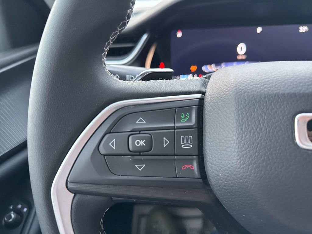 Used 2024 Jeep Grand Cherokee Laredo X image 59