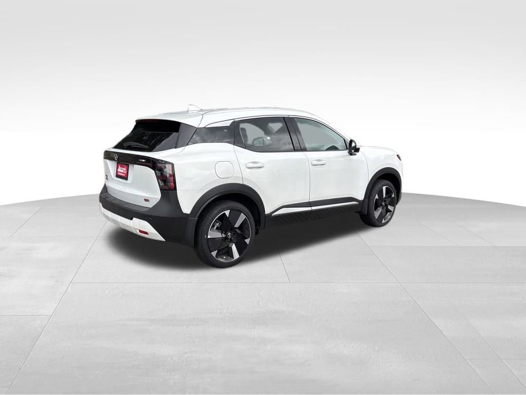 New 2025 Nissan Kicks SR FWD image 4