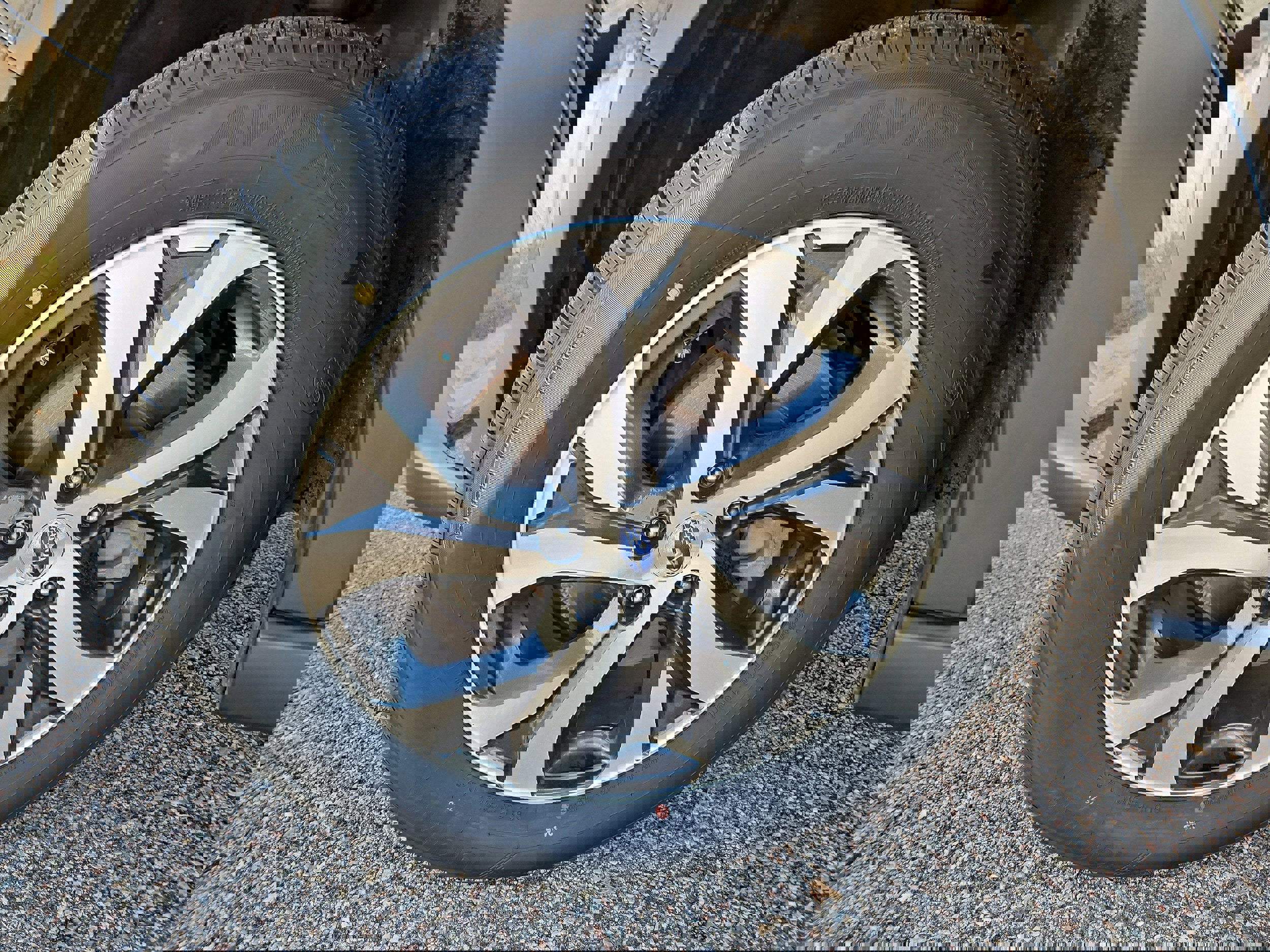 Used 2021 Subaru Outback Limited image 23