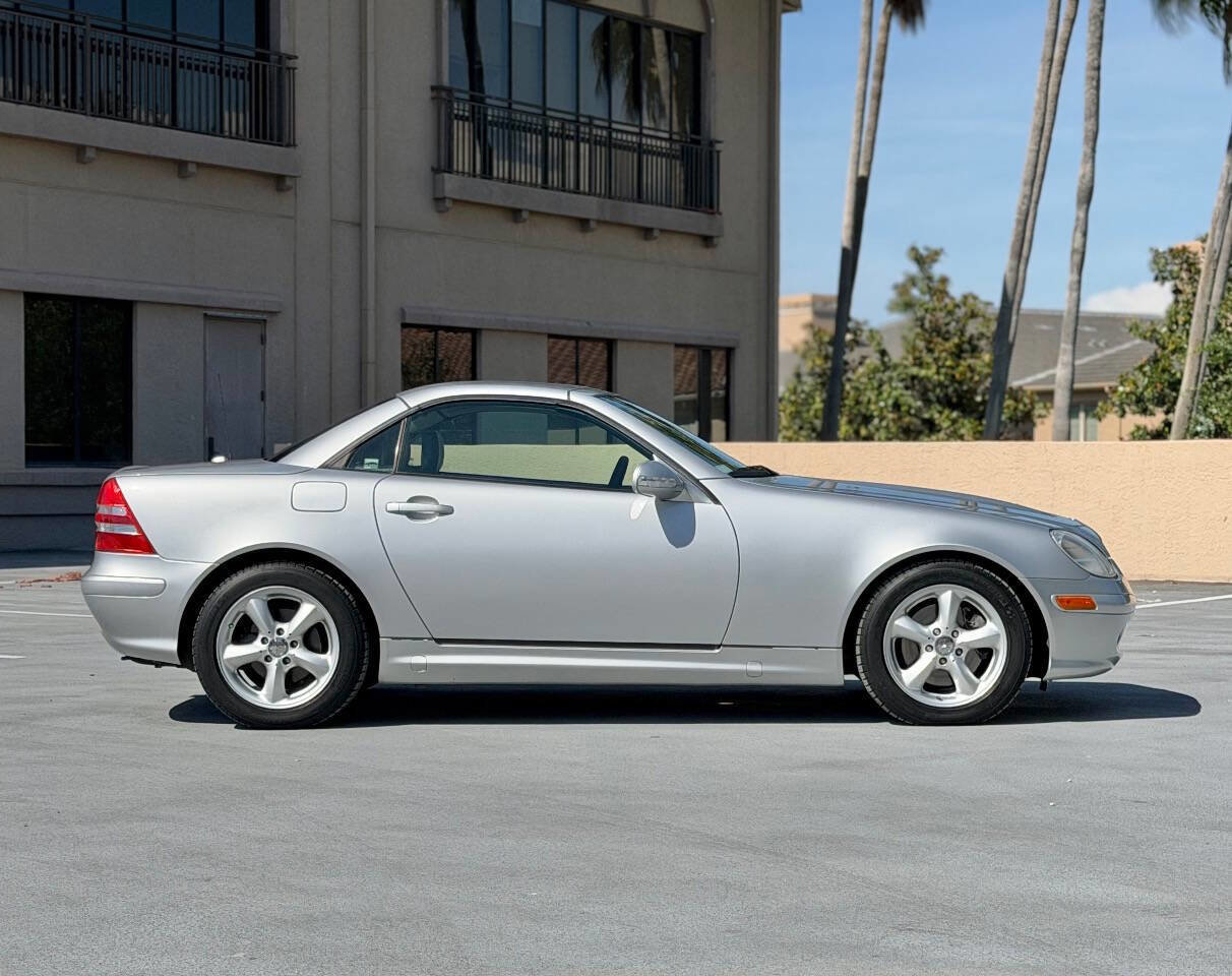 Used 2001 Mercedes-Benz SLK 320 image 16