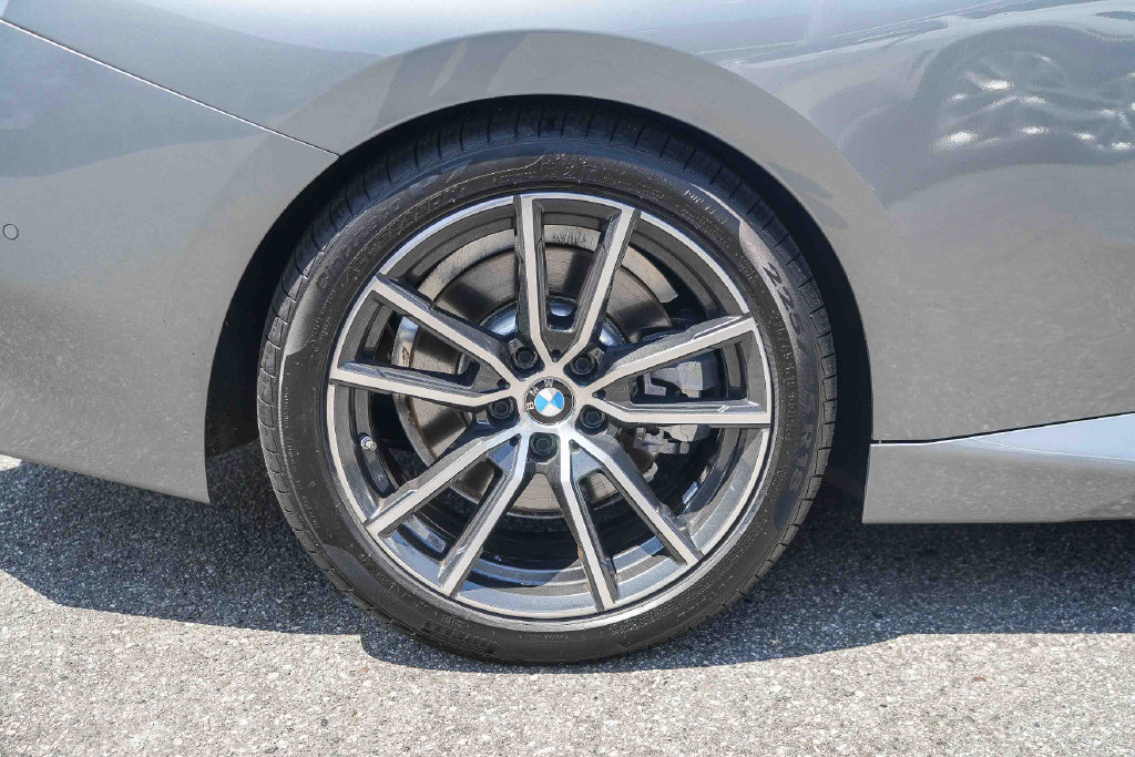 Used 2025 BMW 230i Coupe RWD image 11