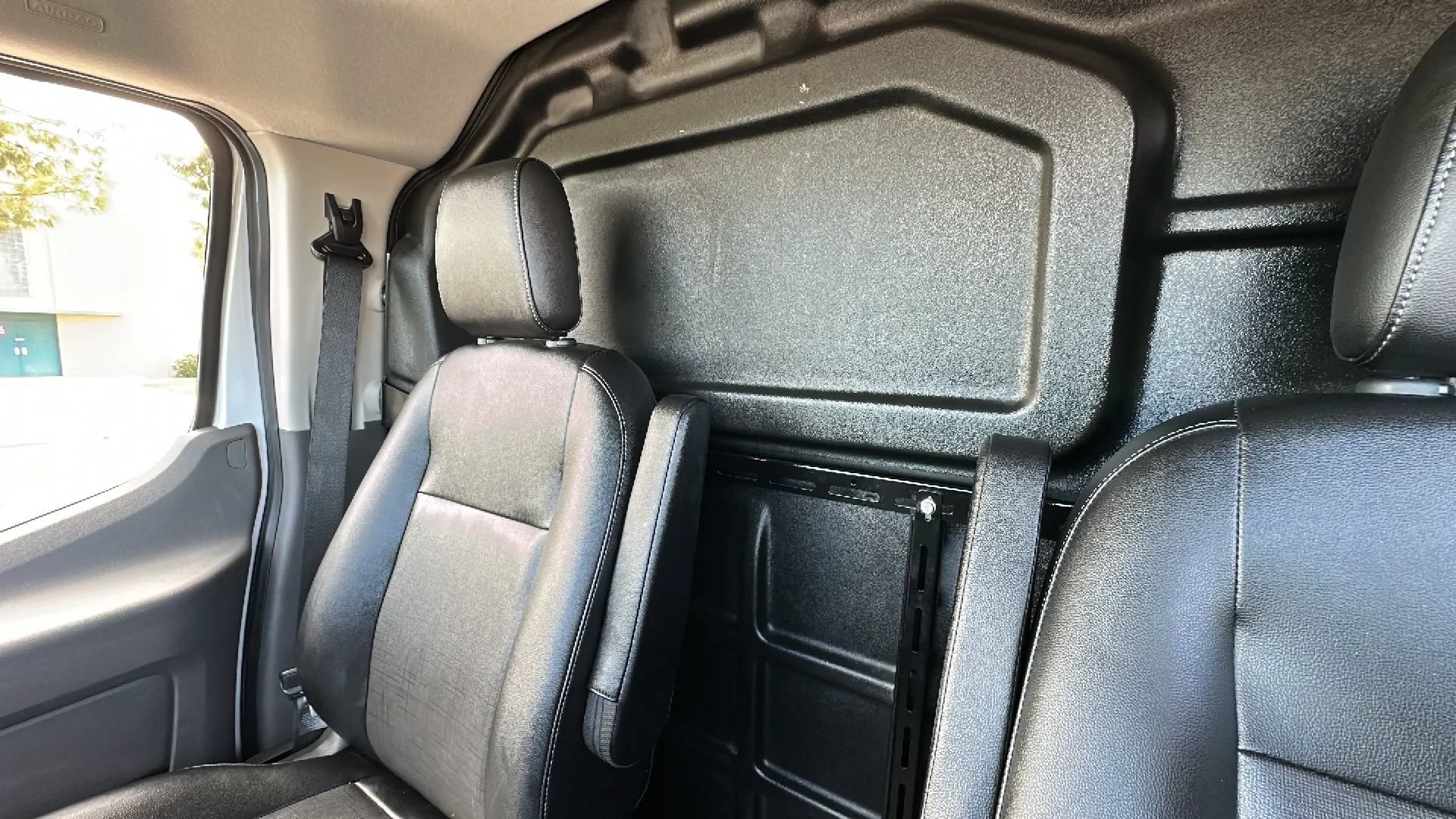 Used 2023 Ford Transit 250 Low Roof RWD image 17