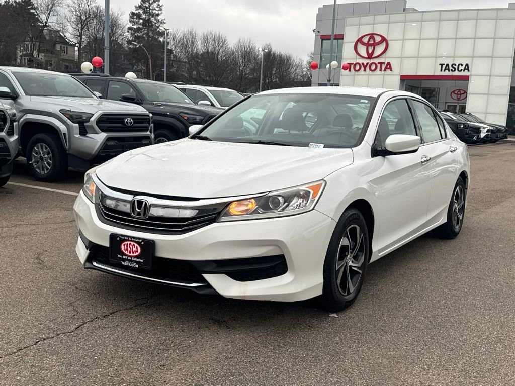 Used 2016 Honda Accord LX image 3
