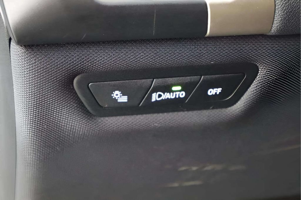 Used 2023 BMW iX xDrive50 AWD/4WD image 21