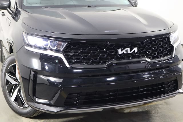 Used 2023 Kia Sorento S w/ Panoramic Sunroof Package FWD image 46