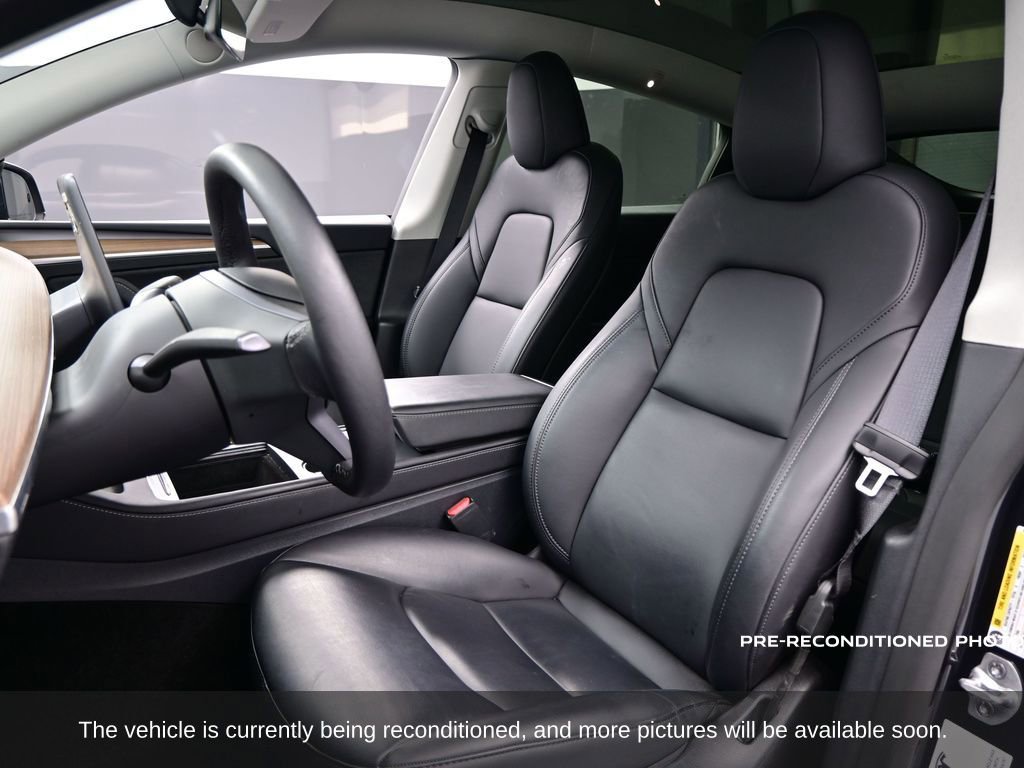 Used 2025 Tesla Model Y Long Range image 8