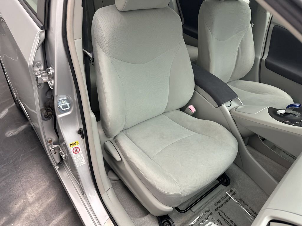 Used 2010 Toyota Prius Three image 9