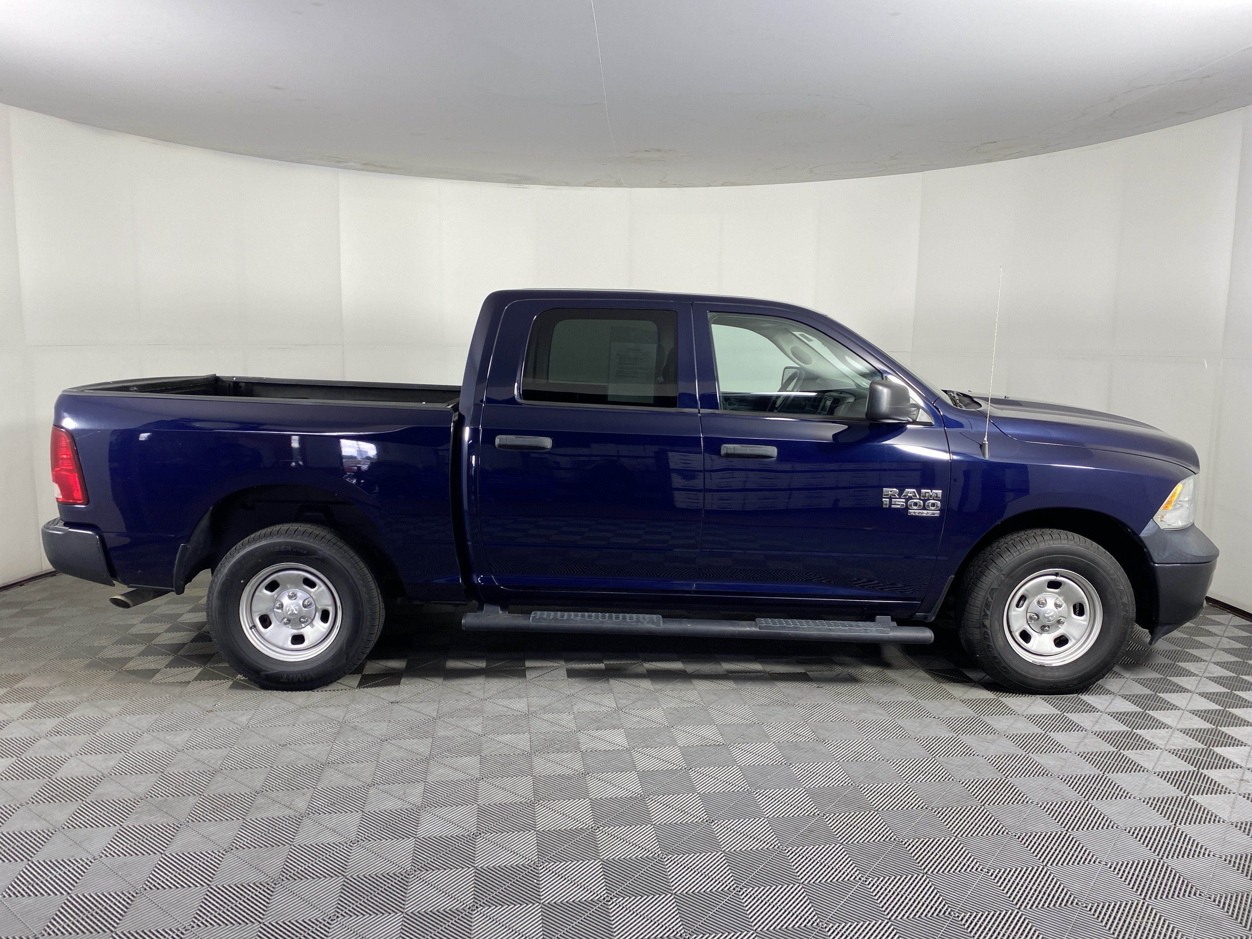 Used 2019 RAM 1500 Tradesman w/ Popular Equipment Group AWD/4WD image 5