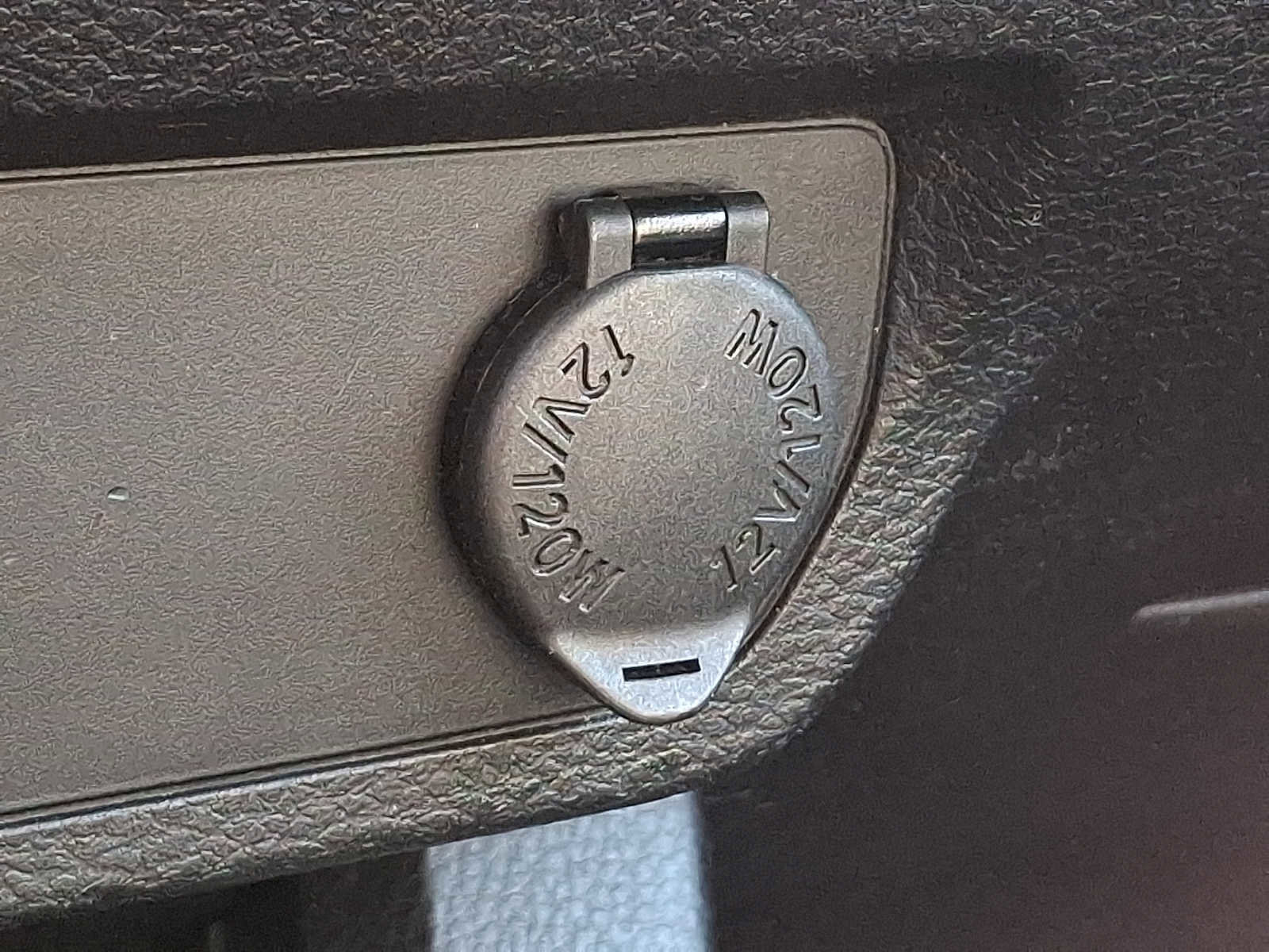 Used 2016 Toyota Tacoma SR image 22