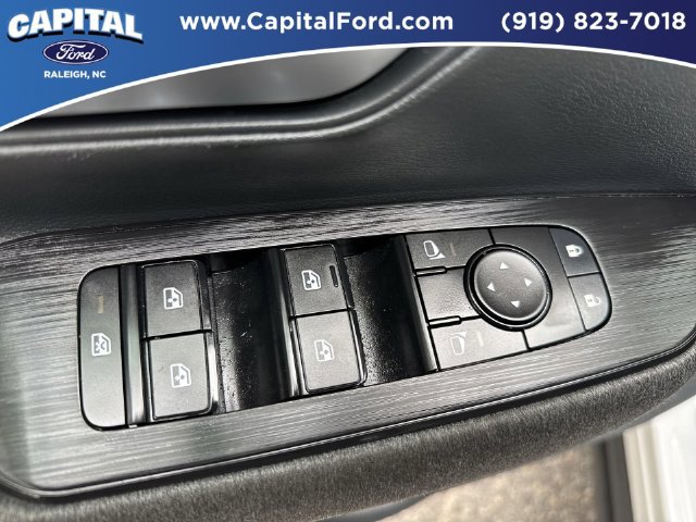 Used 2025 Nissan Kicks SV w/ SV Premium Package FWD image 21