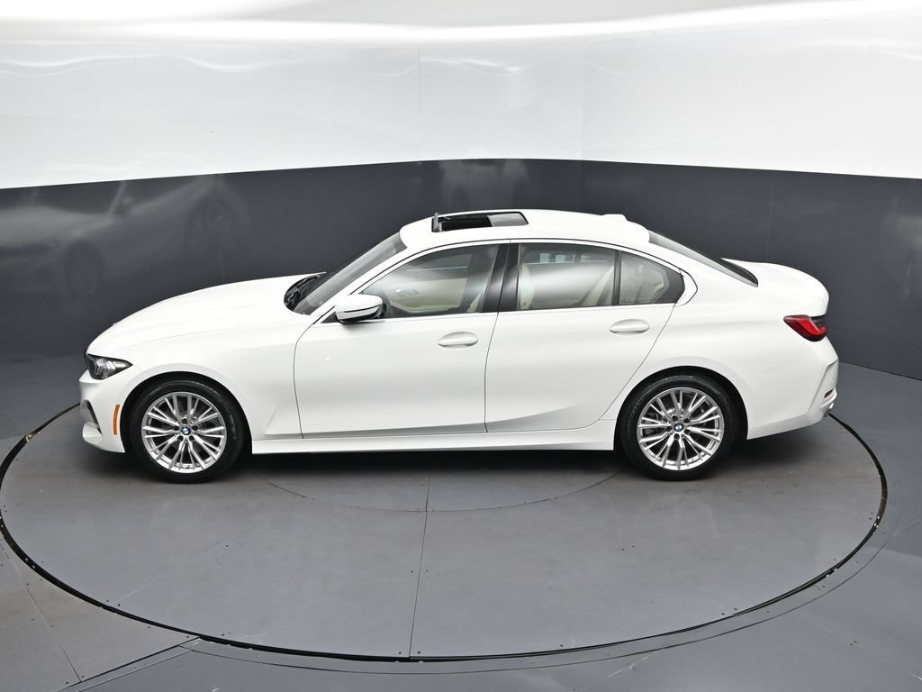 Certified 2023 BMW 330i Sedan w/ Driving Assistance Package RWD image 32