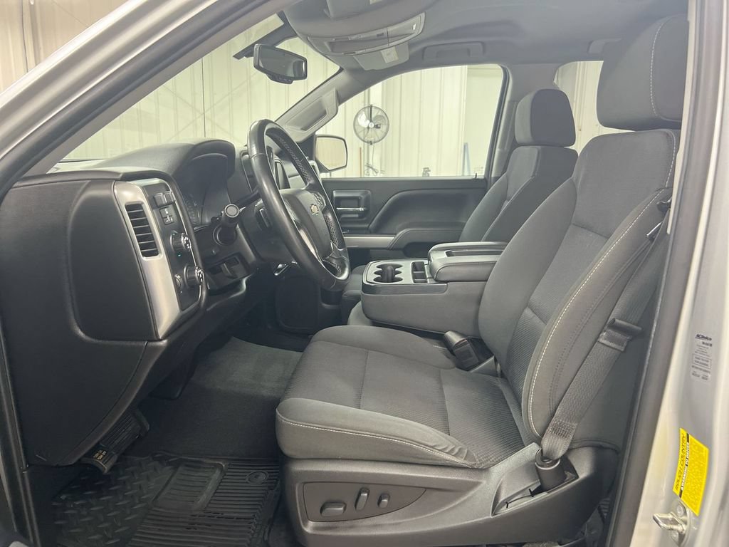 Used 2019 Chevrolet Silverado 1500 LT w/ All Star Edition AWD/4WD image 19