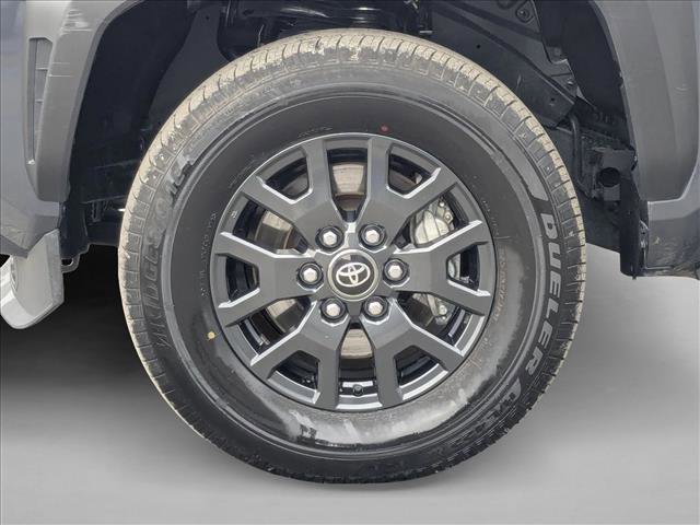 Certified 2025 Toyota 4Runner SR5 image 25