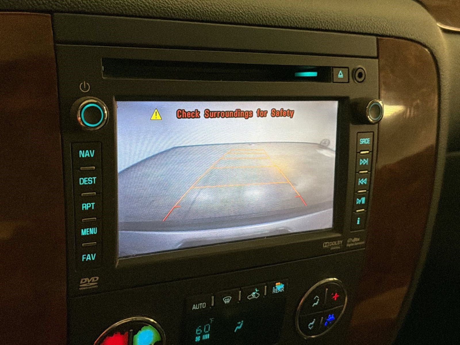 Used 2013 Chevrolet Suburban LTZ AWD/4WD image 17
