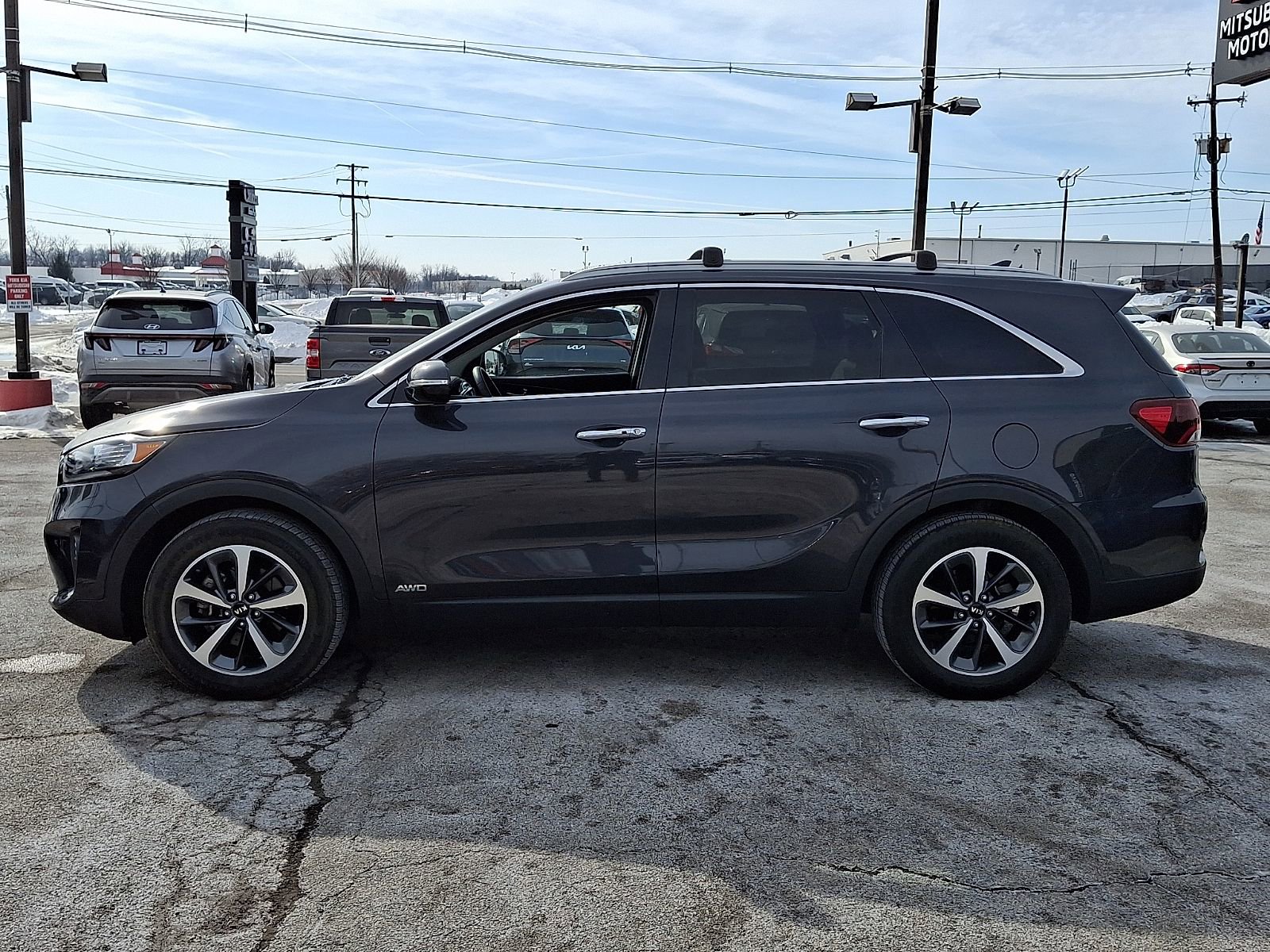 Used 2019 Kia Sorento EX image 4