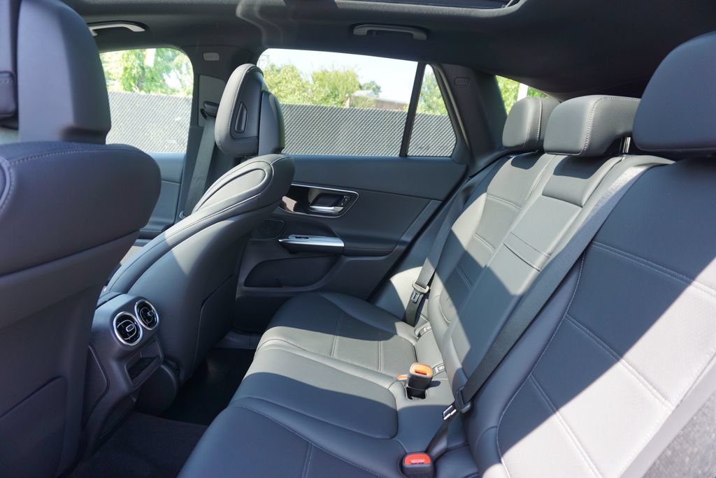 Certified 2026 Mercedes-Benz GLC 300 4MATIC image 13