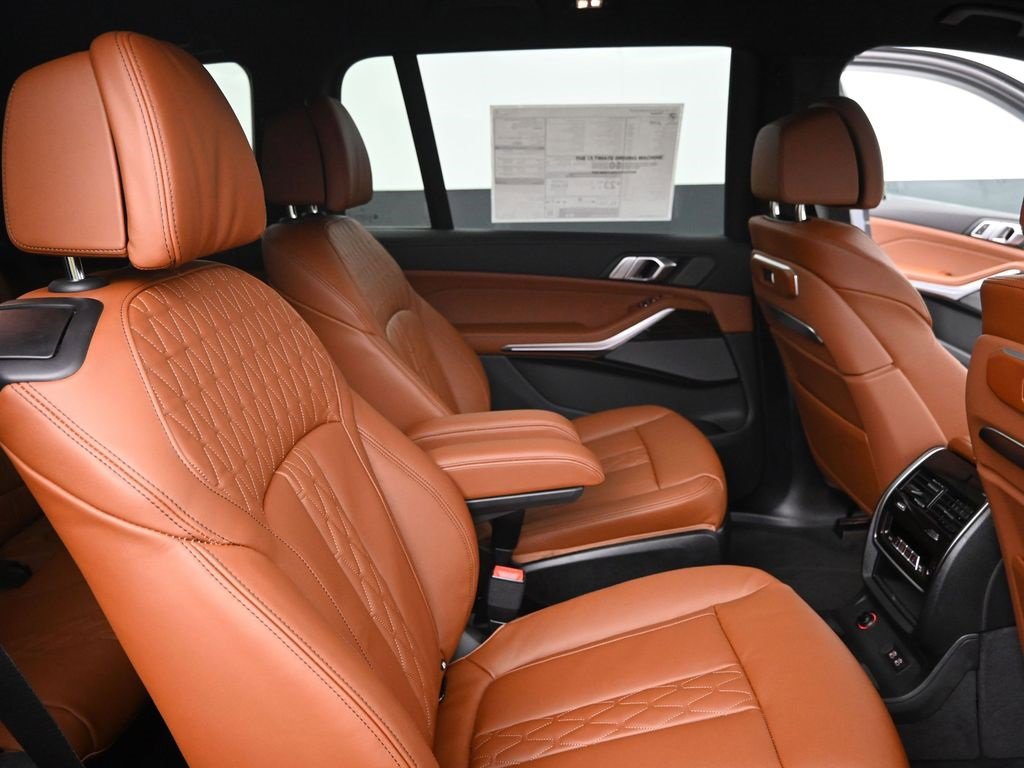 New 2026 BMW X7 xDrive40i w/ M Sport Package image 25