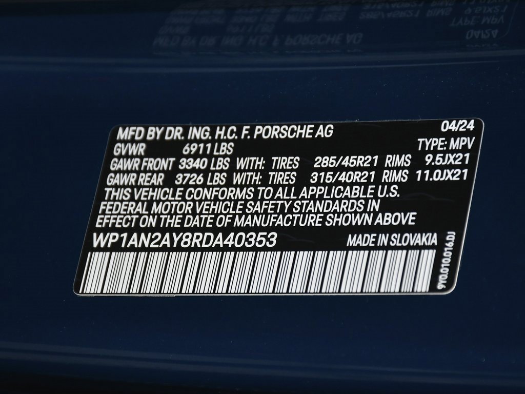 Used 2024 Porsche Cayenne S image 25