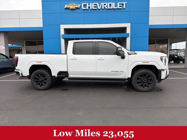 Used 2024 GMC Sierra 2500 AT4 w/ AT4 Premium Plus Package AWD/4WD image 2