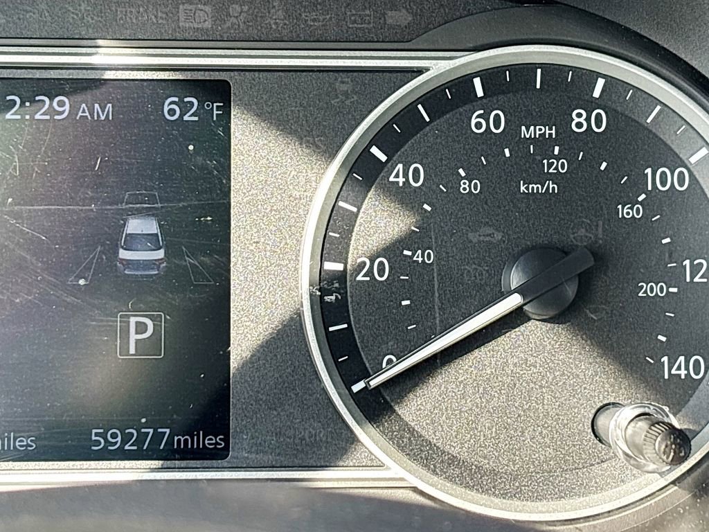 Used 2023 Nissan Versa SV image 12