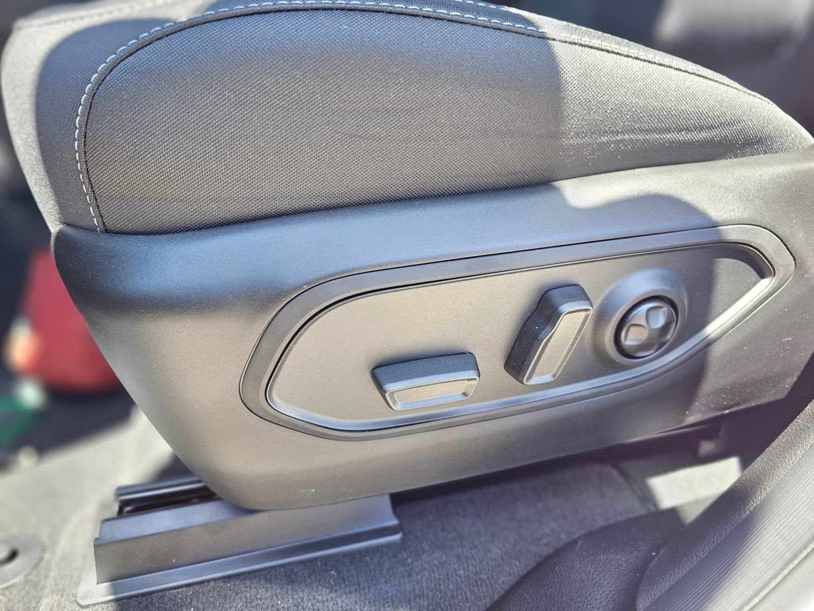 New 2026 Jeep Grand Cherokee Laredo RWD image 20