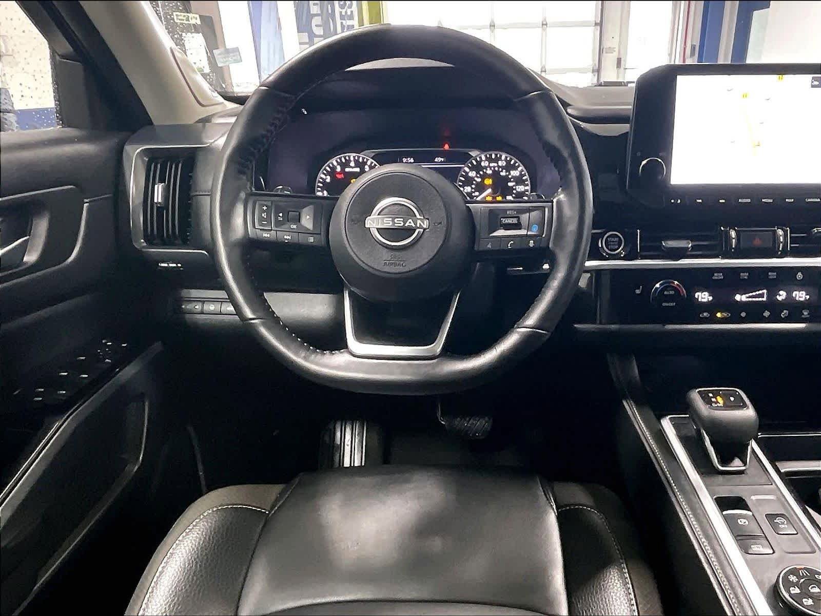 Certified 2024 Nissan Pathfinder SL w/ SL Premium Package AWD/4WD image 17