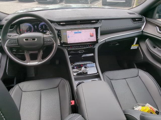 New 2026 Jeep Grand Cherokee L Limited AWD/4WD image 15