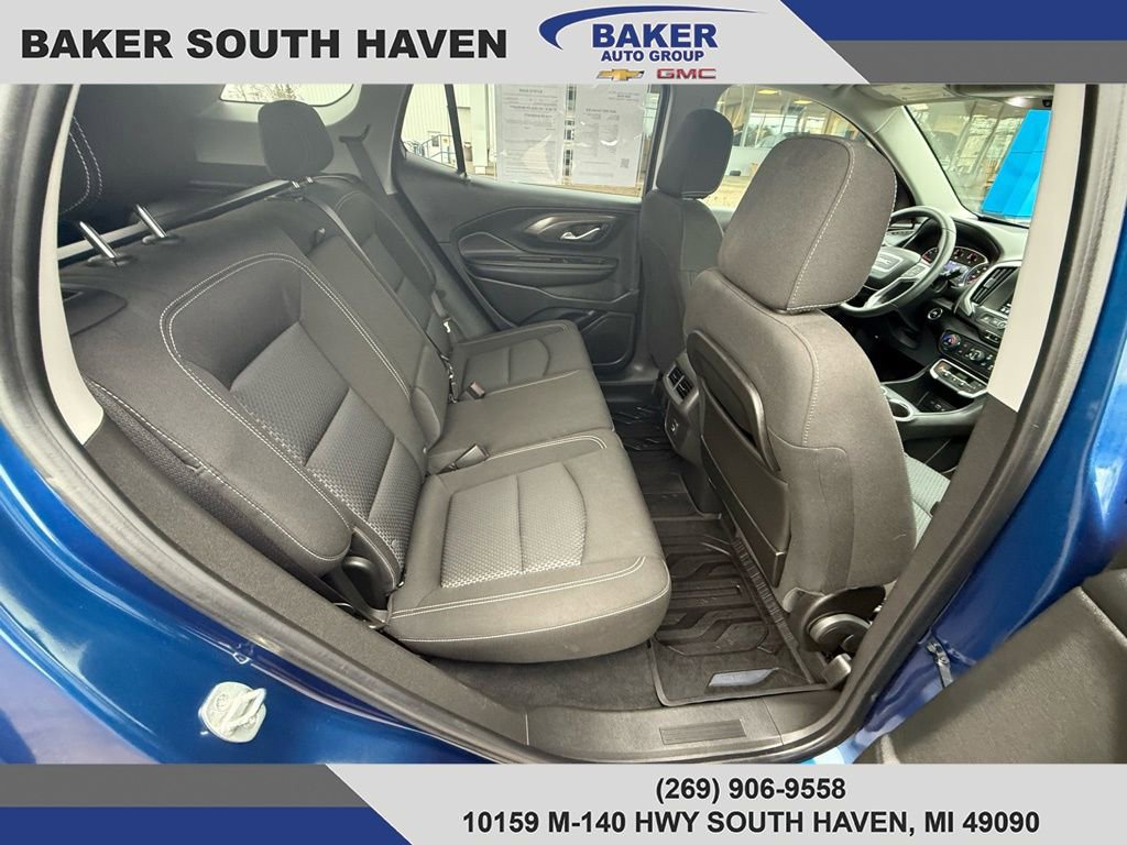 Used 2022 GMC Terrain SLE w/ Driver Convenience Package image 11