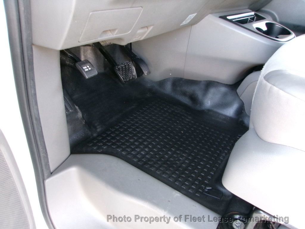 Used 2016 Nissan NV 2500 SV w/ Technology Package image 12