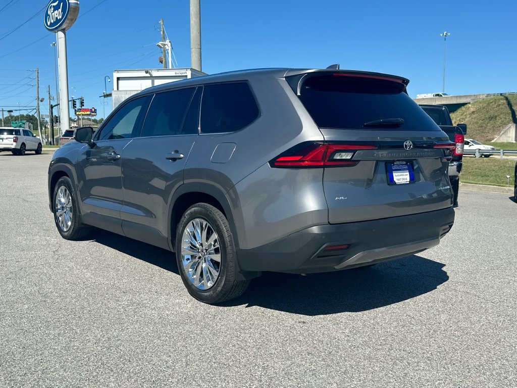 Used 2026 Toyota Grand Highlander AWD image 6