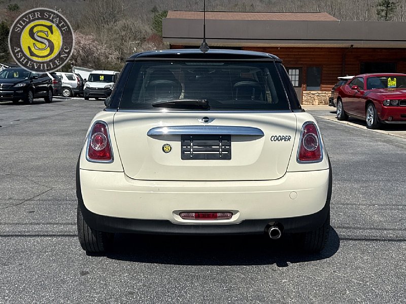 Used 2013 MINI Cooper Hardtop image 5