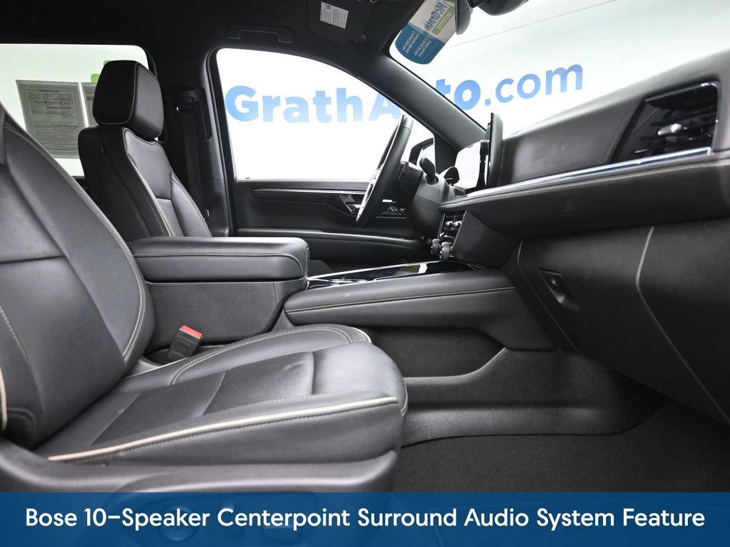 Used 2025 Chevrolet Tahoe Premier AWD/4WD image 10