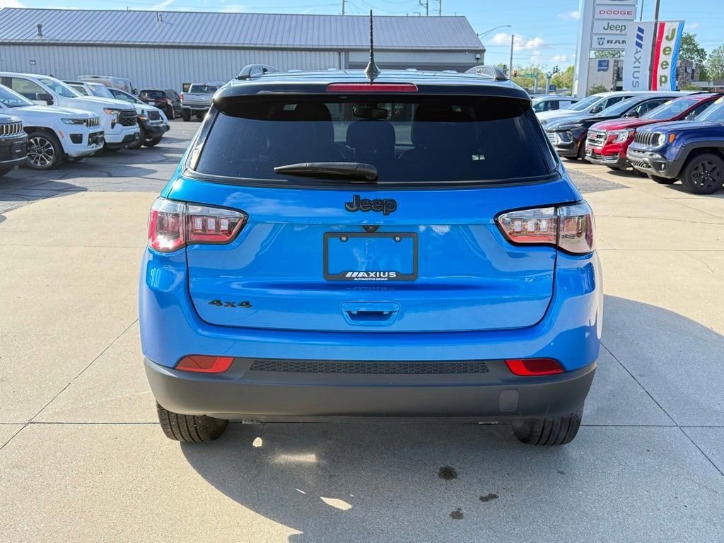 Used 2023 Jeep Compass Latitude AWD/4WD image 6
