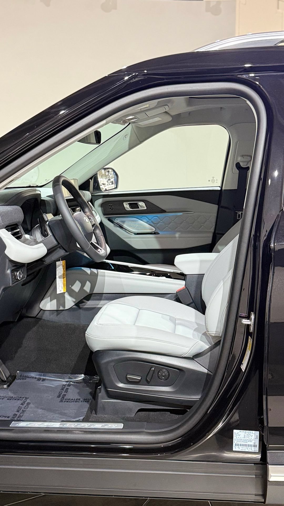 New 2026 Ford Explorer Platinum w/ LUX Leather Package AWD/4WD image 46