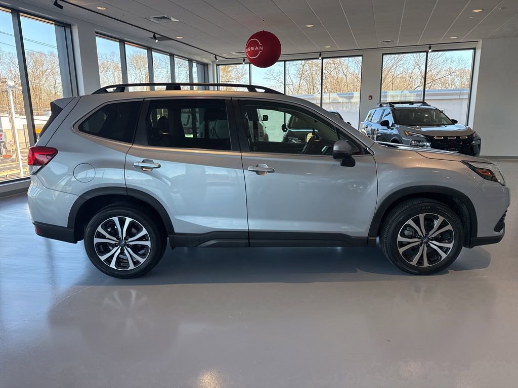 Used 2023 Subaru Forester Limited image 7
