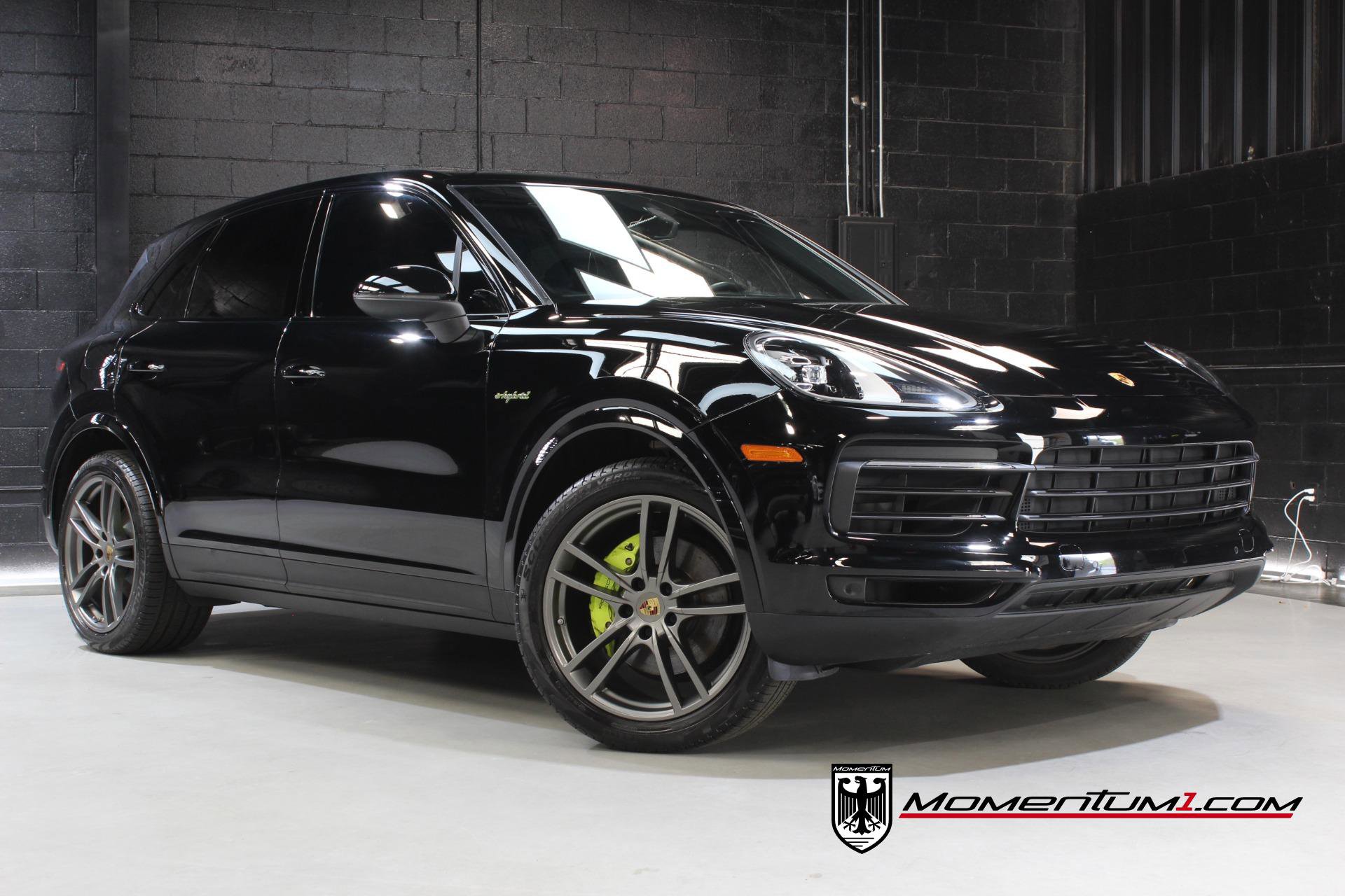 Used 2022 Porsche Cayenne E-Hybrid w/ Premium Package