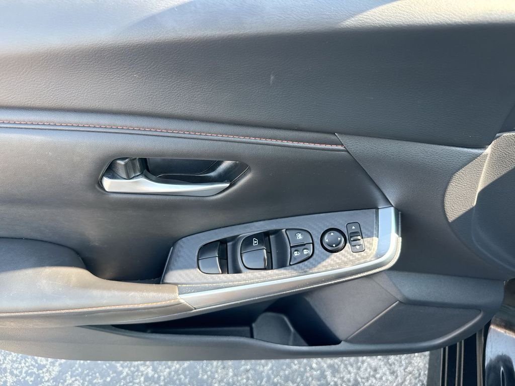 Used 2025 Nissan Sentra SR FWD image 62