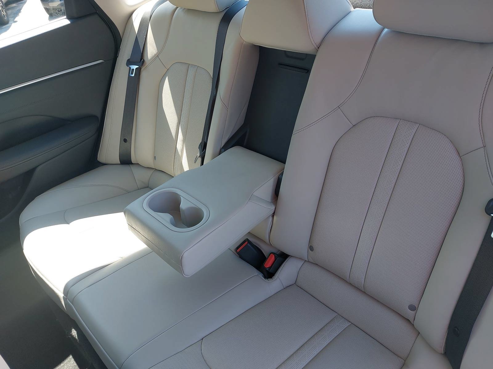 Used 2021 Hyundai Sonata Limited FWD image 14
